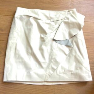 White leather mini skirt
